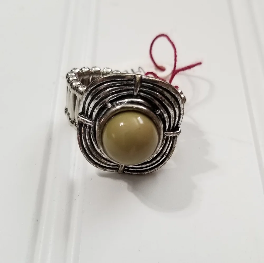 Paparazzi TARGET PRACTICE Ring - Picture 5 of 7